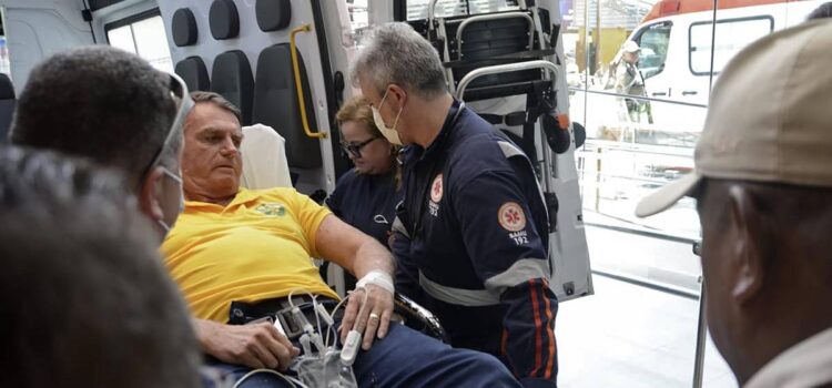 Bolsonaro abandona su reclusión en Brasilia para cirugía durante Navidad