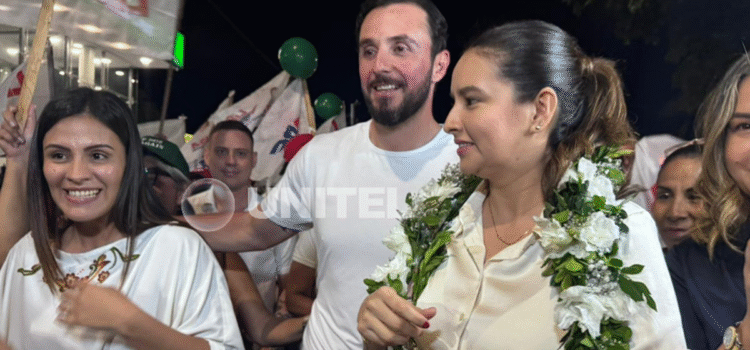 JP Velasco y Paola Aguirre registran candidatura en TED de Santa Cruz