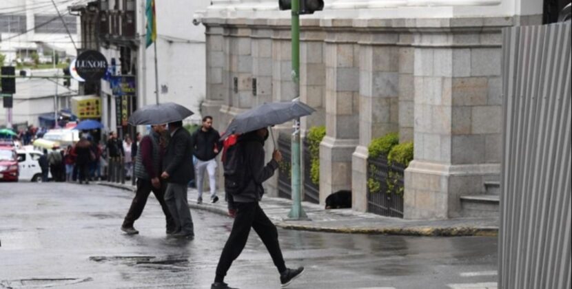 Gobernaciones de Tarija Chuquisaca y Potosí activan alerta naranja por tormentas