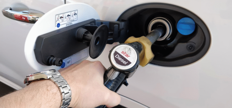 Gobierno autoriza venta de diésel con cédula de identidad para usuarios directos