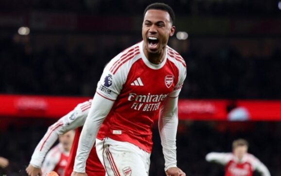 El Arsenal confirma título de invierno tras vencer 4 0 al Aston Villa en Londres