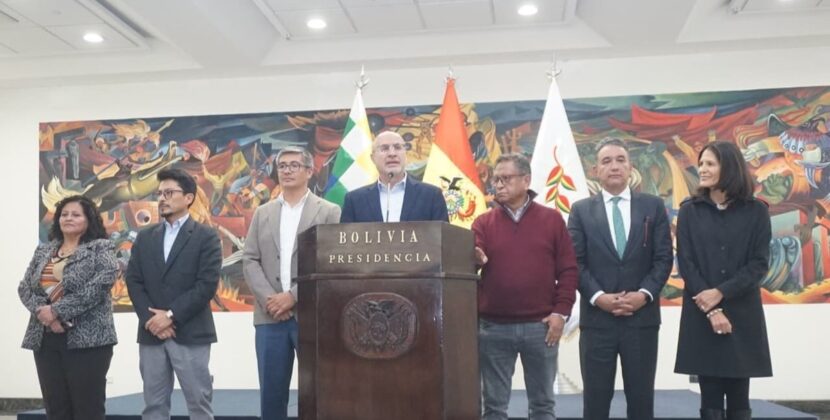 Gobierno convoca a COB y sectores movilizados a diálogo en Palacio Quemado por DS 5503