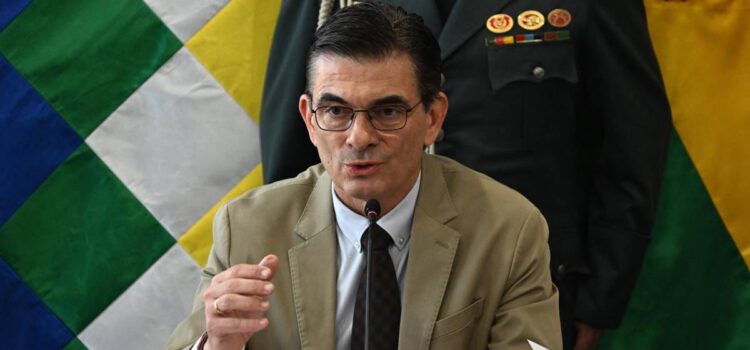 Paz convoca a la COB y sectores en La Paz para diálogo sobre Decreto 5503