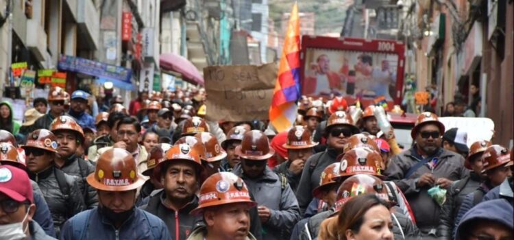 Gobierno impulsa diálogo con COB para analizar decreto DS 5503 en Bolivia