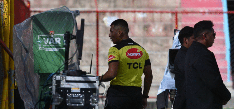 Bolivia revela 1903 intervenciones del VAR en la temporada 2025