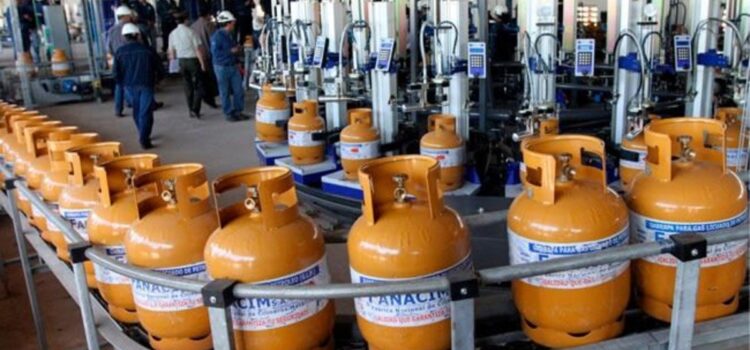 Brasil autoriza a Petrobras importar mayor volumen de gas natural de Bolivia