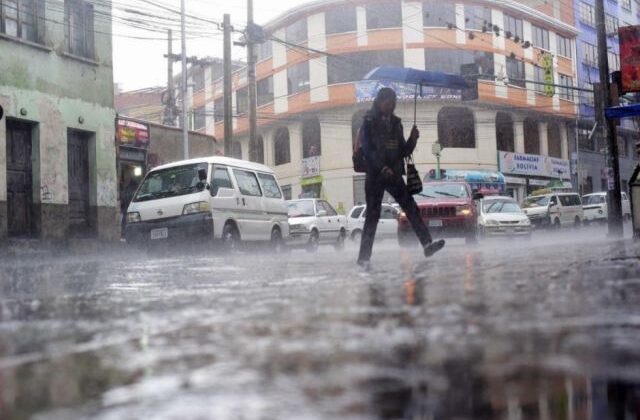 Gobierno de Bolivia mantiene alerta por lluvias hasta el 6 de enero