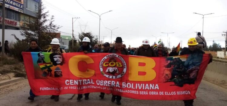 COB reinicia marcha hacia La Paz antes del diálogo con el Gobierno