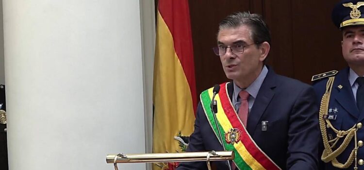 Gobierno de La Paz anuncia voluntariedad en aportes a organizaciones sindicales