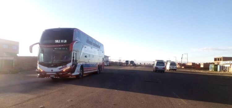 Terminal de La Paz suspende salidas por amenaza de bloqueos en la ciudad