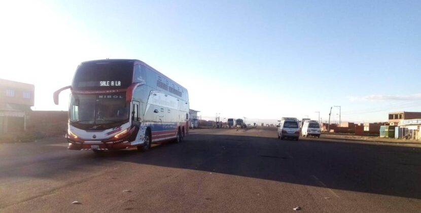 Terminal de La Paz suspende salidas por amenaza de bloqueos en la ciudad