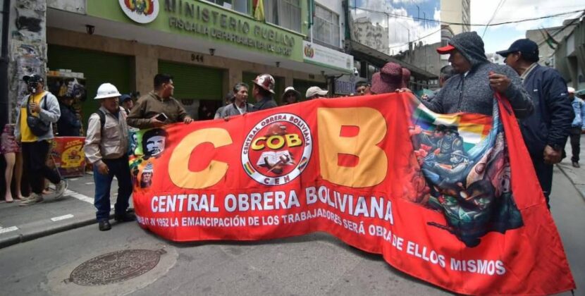 Gobierno instala mesas técnicas sobre DS 5503 mientras COB marcha en La Paz y mantiene bloqueo