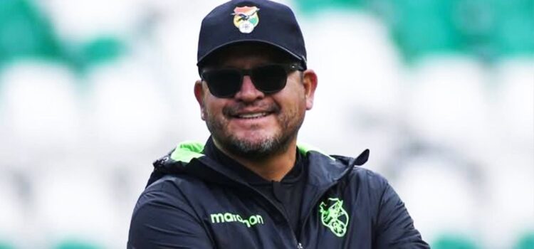 Villegas ajusta últimos detalles para convocar selección boliviana ante Panamá