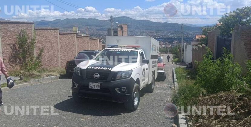 Cochabamba encuentra hombre muerto con herida de cuchillo en el cuello