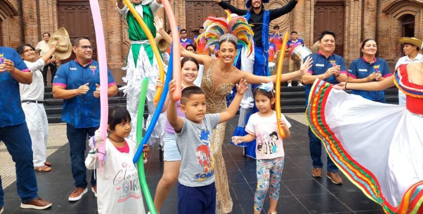 Camila I impulsa la primera precarnavalera en Santa Cruz con invitación oficial