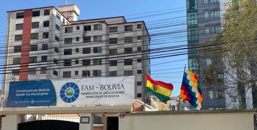 Ministerio de Economía convoca a la Federación de Asociaciones Municipales para diálogo en La Paz