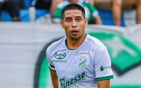 Jordan Santacruz confirma su compromiso con Oriente y descarta su salida del club