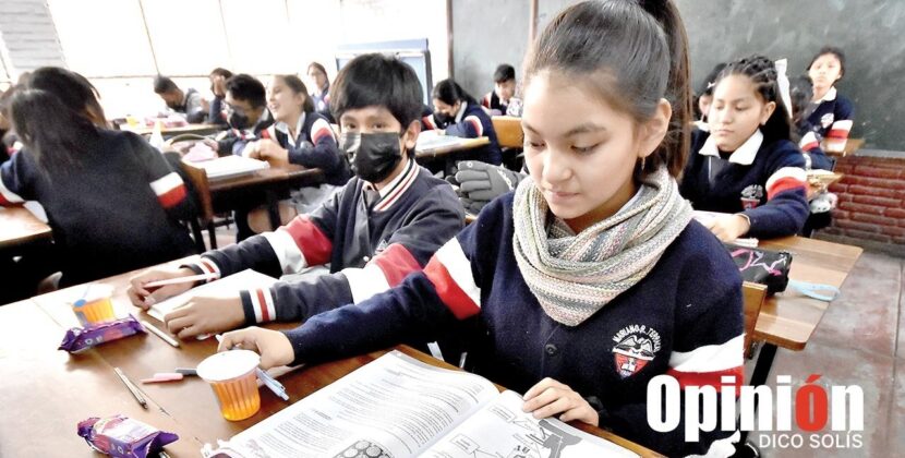 Educación aclara en La Paz que prohibición de más de tres paralelos afecta solo nuevos colegios