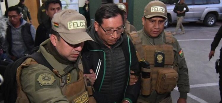 La justicia envía a la cárcel al exgerente de la empresa estatal del oro en Bolivia