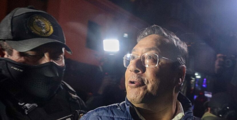 Juzgado de La Paz restringe visitas a Luis Arce por 15 días tras hallar celular