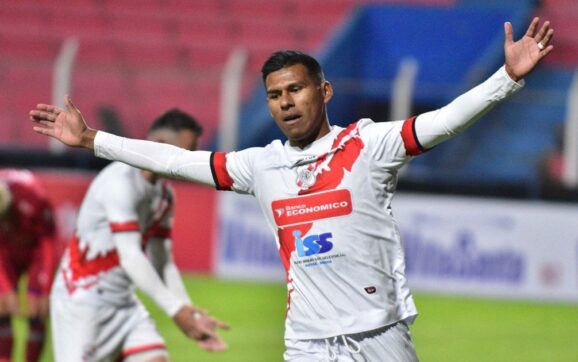 DT de Nacional reclama convocatoria de Álvarez y advierte sobre impacto en el equipo