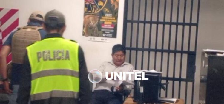 Exministro Montaño responde acusación por daño económico de 2.5 millones de dólares