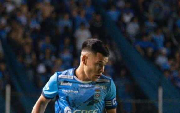 Moisés negocia renovación con Blooming y confirma su continuidad en Santa Cruz
