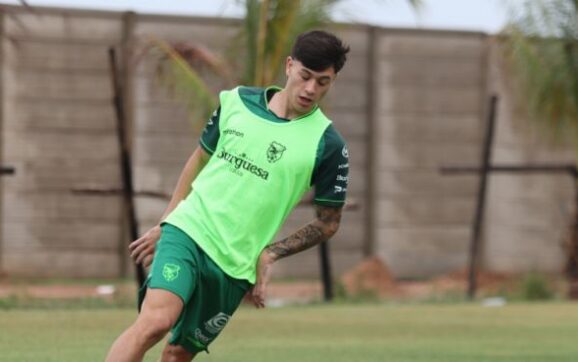 Mamani impulsa la ofensiva y ofrece ser la llave del gol en Bolivia