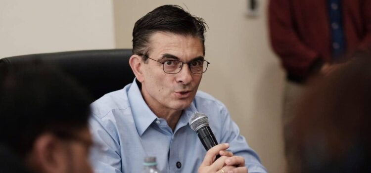 Presidente de Bolivia confirma pérdida de 20 millones de dólares diarios por bloqueos