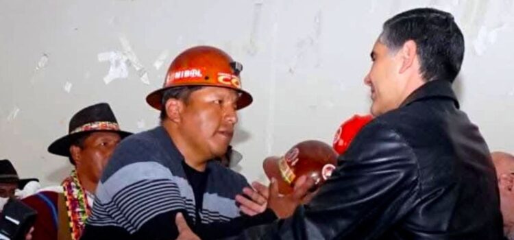 Argollo afirma que Bolivia gana tras diálogo entre ministros y dirigentes