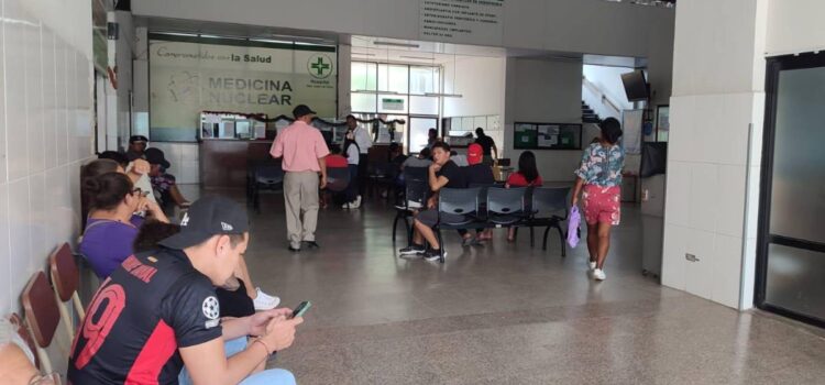 Trabajadores en salud de Santa Cruz anuncian paro de cuatro días desde martes