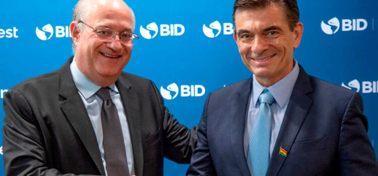 Presidente y vicepresidenta del BID llegan a Bolivia para reuniones clave