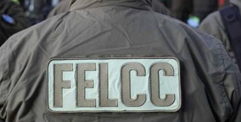 Policía de Chimoré sorprende a sujeto robando equipos de avioneta incautada