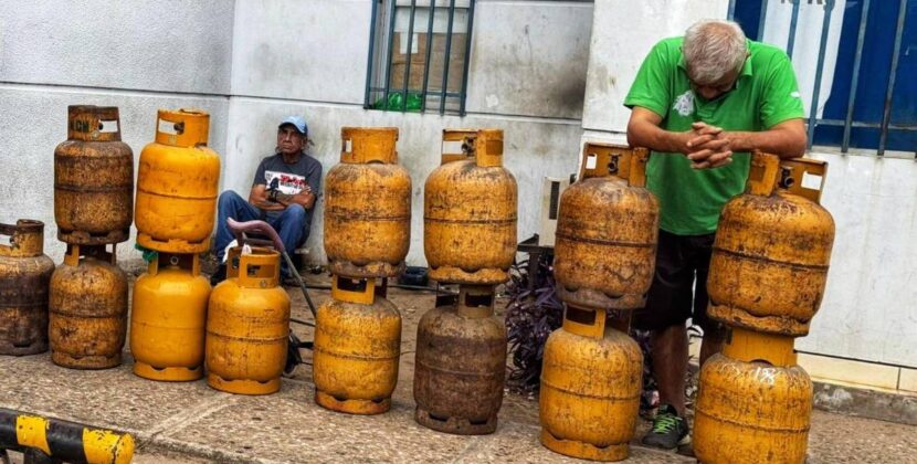 ANH advierte especulación mientras persiste desabastecimiento de garrafas en Bolivia