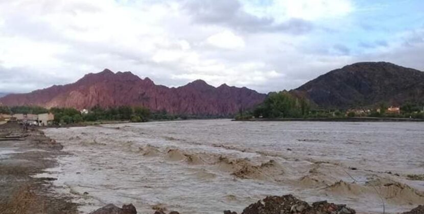Potosí encuentra cuerpo desmembrado de hombre en río Tupiza y alerta a autoridades