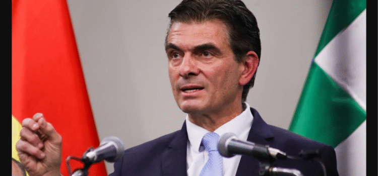 Presidente Paz impulsa oficina virtual con Decreto Supremo 5519 en Bolivia