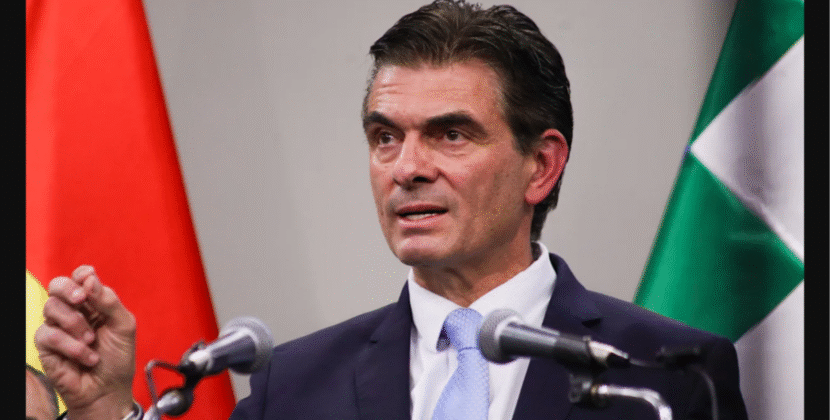 Presidente Paz impulsa oficina virtual con Decreto Supremo 5519 en Bolivia