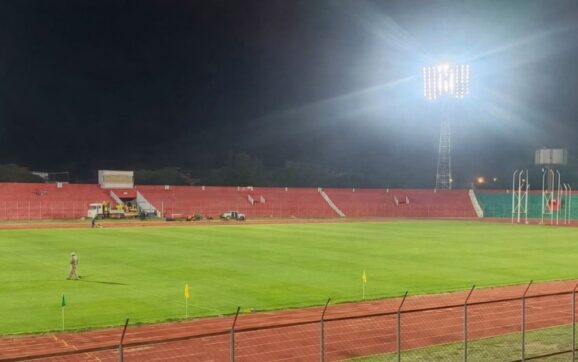 Gramado en Santa Cruz prepara superficie impecable para Bolivia vs Panamá