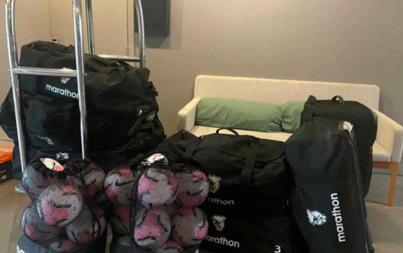 La Verde envía 500 kilos de equipamiento deportivo a Tarija para torneo