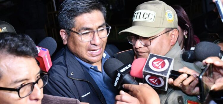 Fiscalía pide detención preventiva para ministros Huanca y Mamani en caso harina