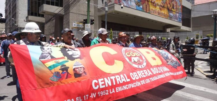 COB mantiene estado de emergencia y cuestiona decretos y ley antibloqueos en Bolivia