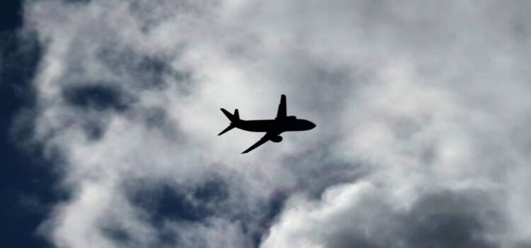 Autoridad aérea de Estados Unidos advierte sobre actividad militar en México y América Central