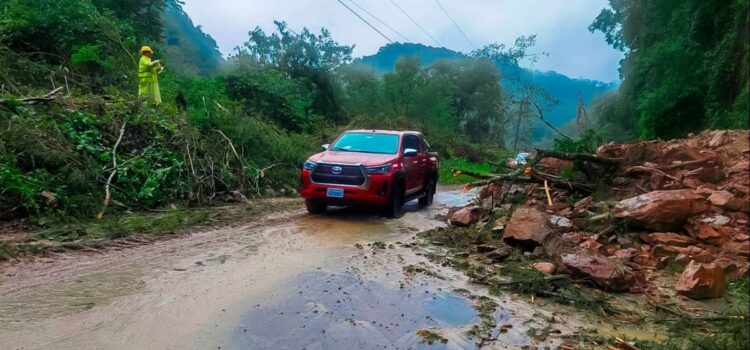 ABC moviliza maquinaria para rehabilitar carretera hacia Villa Montes y Santa Cruz