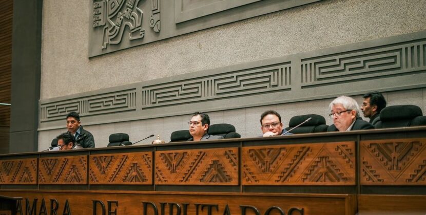 Diputados inician tratamiento de dos anteproyectos contra bloqueo en Bolivia