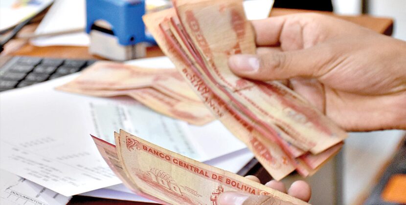 Sector empresarial boliviano pide al Gobierno medidas ante aumento salarial