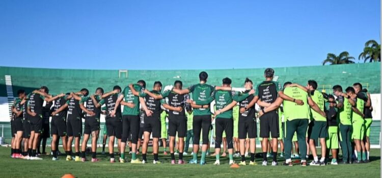 Selección Boliviana impulsa su rendimiento en el renovado estadio Tahuichi en Santa Cruz