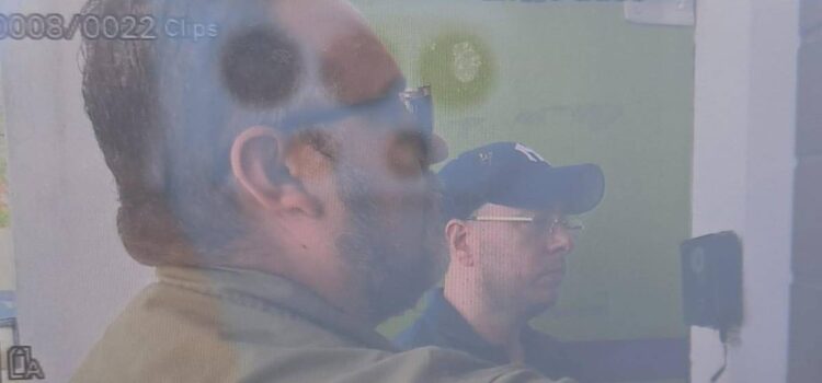 Juez Zeballos pasa la noche en celdas policiales y Fiscalía anuncia detención