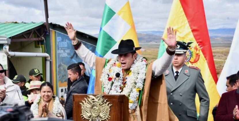 Lara conmemora el Día del Estado Plurinacional con baja asistencia social