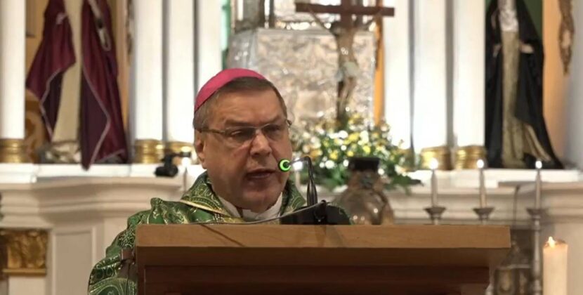 Monseñor Dowlaszewicz advierte que Alcaldía cruceña no paga deudas de 2025