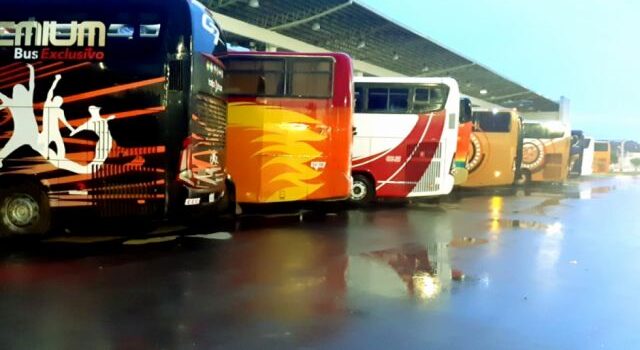 Terminal de Buses de La Paz garantiza oferta de pasajes pese al aumento de vuelos